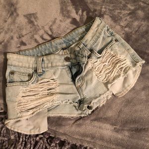 LF - CARMAR - Denim Shorts